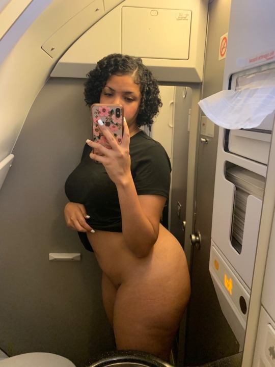 pussylightlytoasted:  2017 // 2019