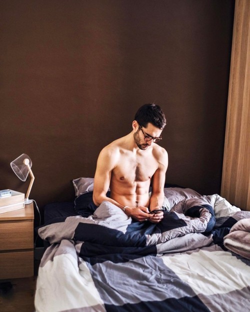 rapideyesmovement:  Nicolas Simoes