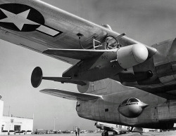 recoil-operated:  retrowar:U.S. Navy ASM-N-2 “BAT” radar-guided bomb  Someone’s day is about to be wrecked.