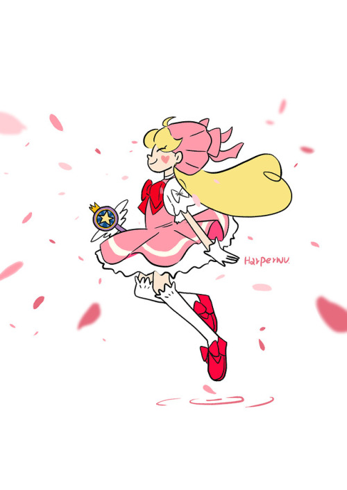 {Mewni Cardcaptor Star}《妙尼魔法使》沒為什麼，就是想讓star穿桜的衣服(●°u°●)​ 」(大概是因為她們都有一根魔法棒、一隻魔法吉祥物和一位會功夫的朋友吧）