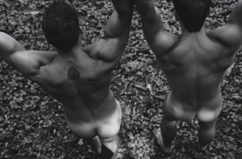 chrstos:Gabriel Loureiro and Caio Brum by Pedro Pedreira – Languish Prints