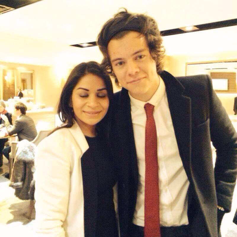 direct-news:  @aribahamayoun: So my auntie met @Harry_Styles at the Arsenal game