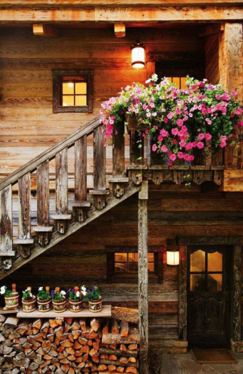 Cottage Life