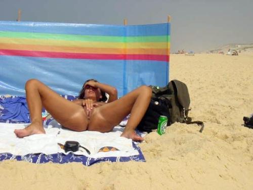 spreadpussies:  Showing of your beach pussy. I just started a new blog. 1536 followers in 7 days. (Thank you al for following and sharing your naughty pics) All you naughty women and couples that like to expose them selves to the world submit you hot