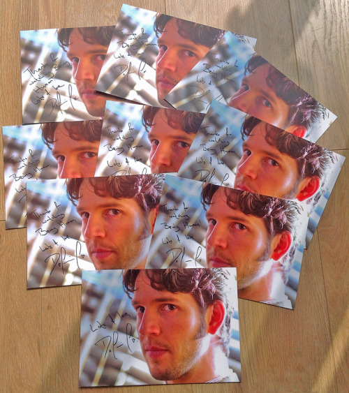 damienmolonyforum: DMF and Damien Molony Present: MEGA MOLONY MEMORABILIA Charity Prize Draw We’re f