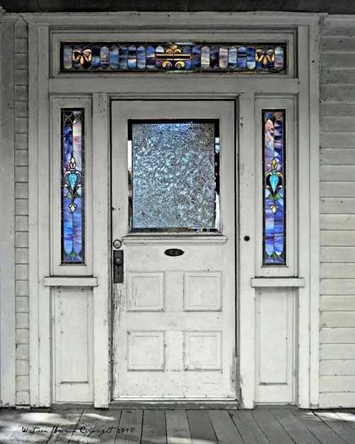 oldfarmhouse:“Victorian Doorway: Duplin County, North Carolina @planterboy @in