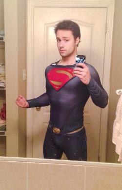 vincentlycra:  Matt Aucoin as Superman 