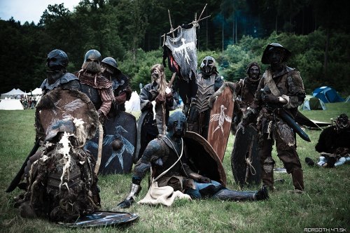 kotakucom:Lord of the Rings battles, for real. More pics here.