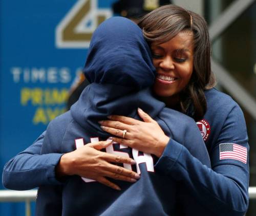 micdotcom: Watch: Michelle Obama learns fencing from Olympian Ibtihaj Muhammad, #BlackExcellenc