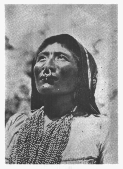 bookoffixedstars:Fred McKim (1883-1946) - Portrait of a Kuna woman, the wife of the second cacique o