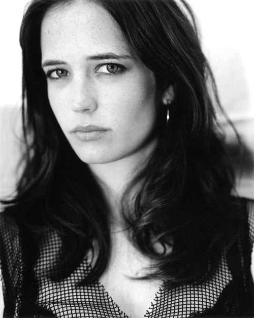 Maszületettcsaj:  Eva Green (1980)Casino adult photos