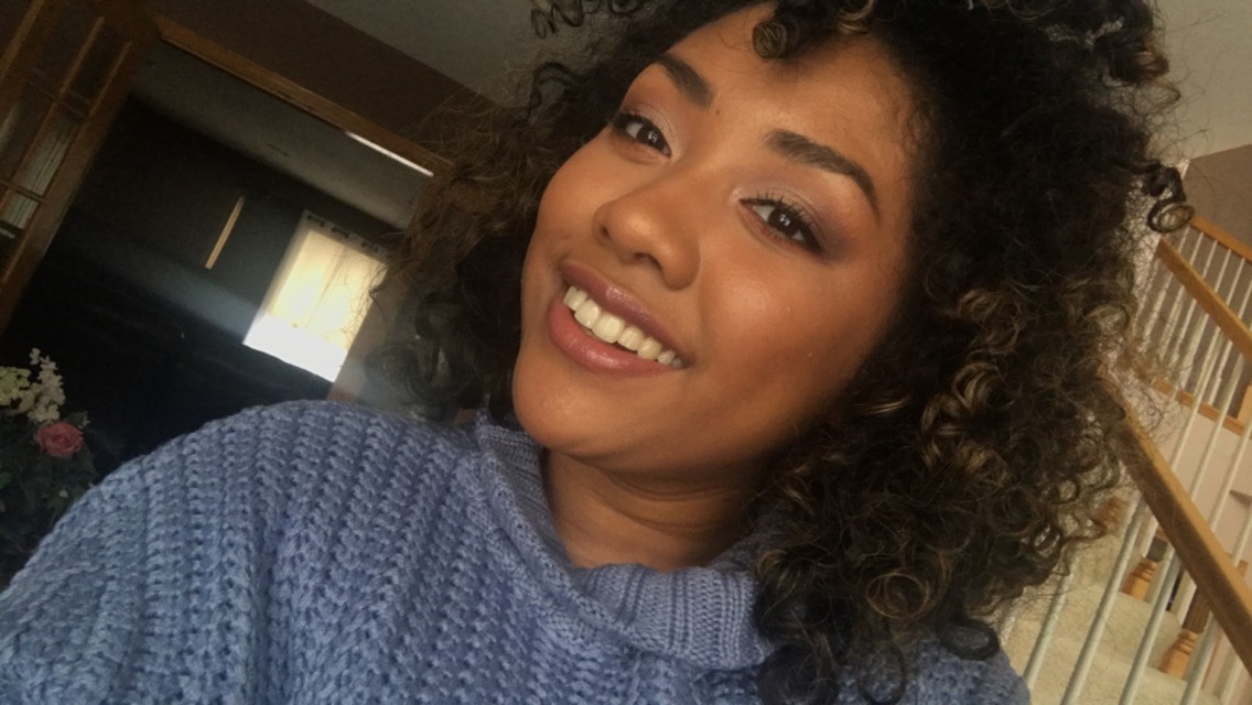 lexlashea:  Skin like a milk dud 😋