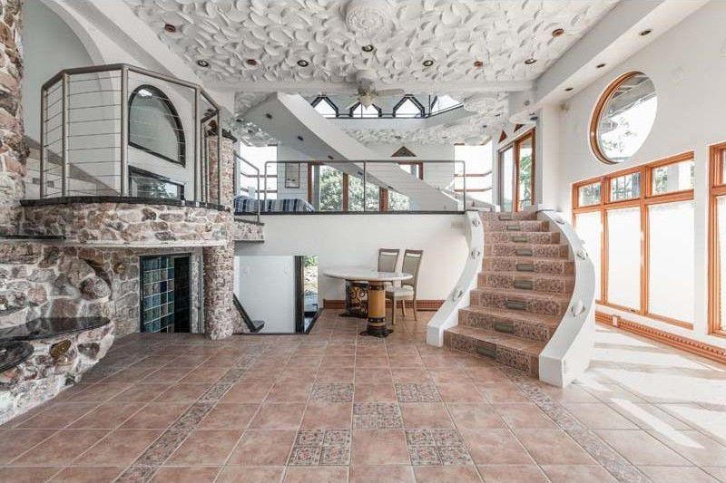 househunting:  $1,750,000 /11 brIndianapolis, INi’m so confused. submission. built