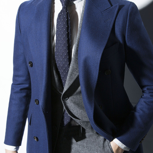 INSIDE-OUT | This lustrous blue double-breasted coat makes a