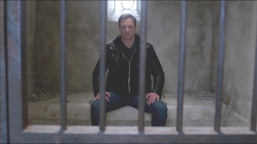 http://screencaps-stalwarts.net/tahmoh-penikett/thumbnails.php?album=40