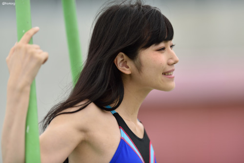 ho4org:2015 07/04 フレッシュ屋外プール大撮影会 仁藤りさ(@zlozlozloo) 2部(3/5)高いとこに登ると…見下されてる感で　背景が水ではなくなりますが