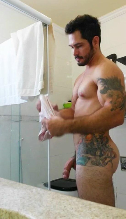 amateurgayfucking:  Meet real men for sex tonight: http://bit.ly/1mP7dma
