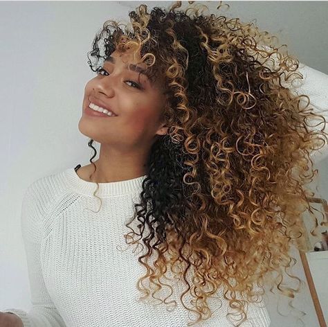 Natural.Curly.Beautiful — curlsbraidsandafros: pretty