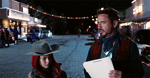 tonystarkz:Tony Stark and his kids appreciation gifset.