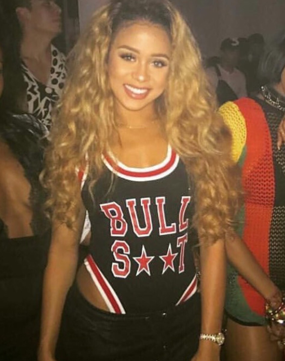 blackwomenincostume:  @jillyanais as Beyoncé 👱🏽‍♀️
