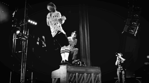 thatblurryface-blog: Salutations.We are twenty| one| pilotsAnd so are yøu. |-/