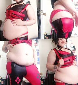 Pregnantpiggy:a Fat Pregnant Harley Quinn