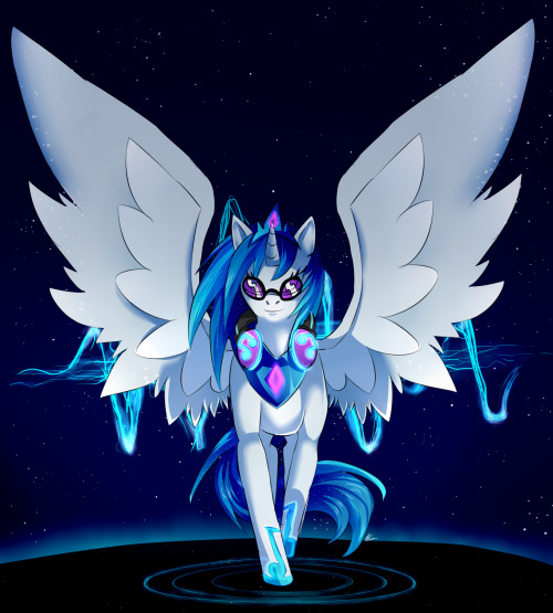 This was a collab that I did with my dear friend. We thought that Vinyl Scratch would make a great p
