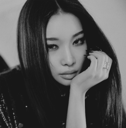 somebodytodiefor: CHUNGHA ✧ “Demente (Spanish Ver.) MV Making