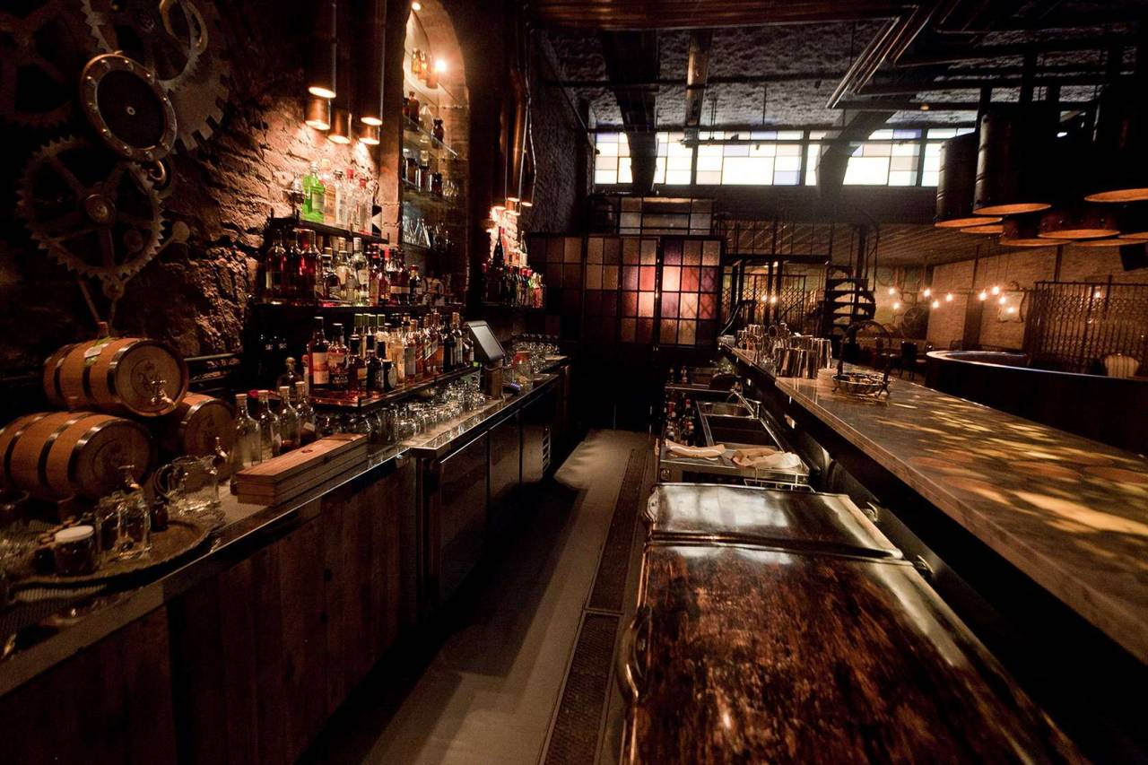 steampunktendencies:  Victoria Brown Bar, Buenos Aires, Argentine. 
