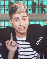 zaynismalik-blog:  “let me kiss you…” 