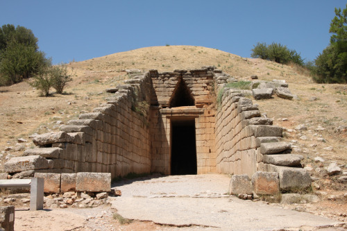 The Mycenaean tholos tomb (fancifully) named the ‘Treasury of Atreus’, located in Mycenae, Greece.Th