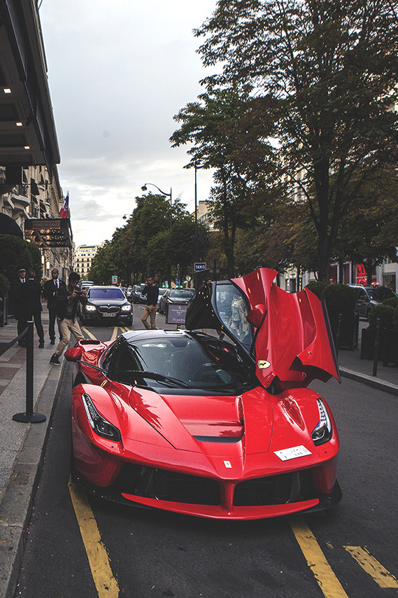themanliness:  LaFerrari | Source | MVMT | Facebook