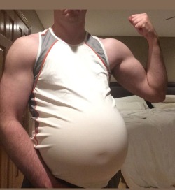mpregboy28:passionofbellymen:Dreamer mpreg belly… With muscular arms..  🤤🤤🤤🤤Can i be the father of your second child 🙏I don’t know if this is real, but I also don’t care 😍