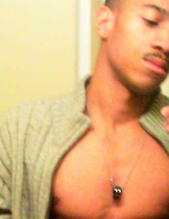 str8exposed:  Submission… http://www.str8exposed.tumblr.com 