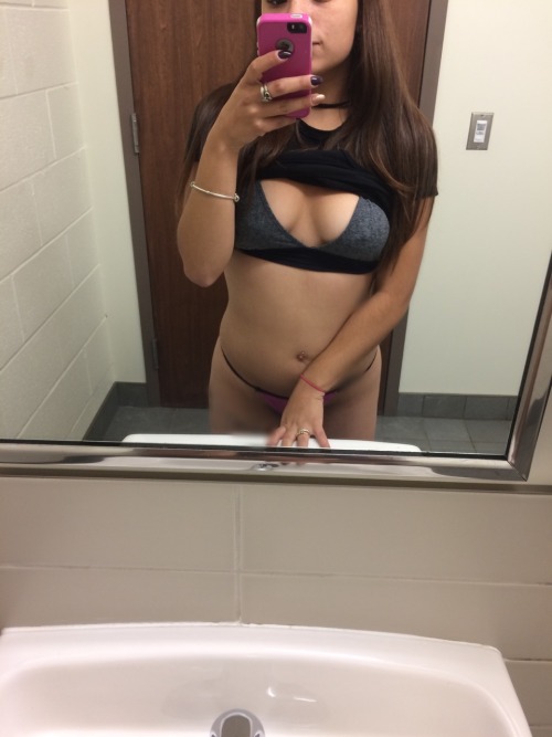 princessboobie: On breaks, we take nudes. Ps . It’s October 3rd