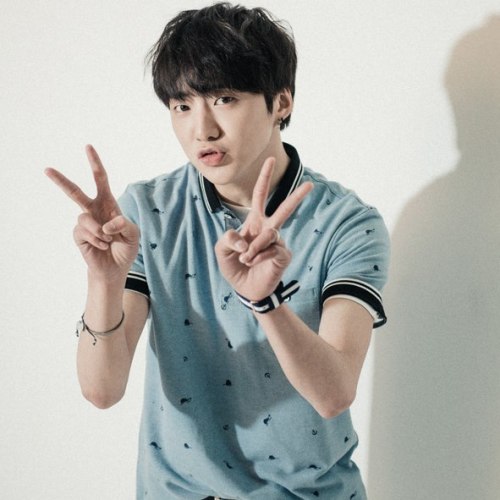 fy-winner:  150604 nii facebook update