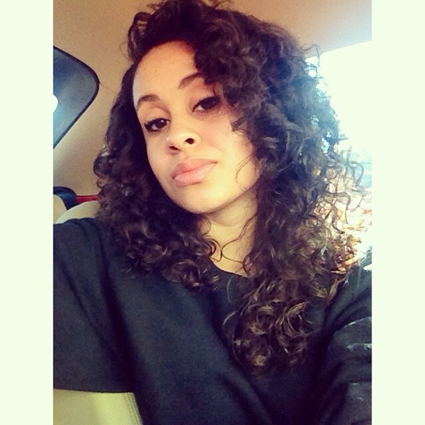 blacklatinaaa:  💕💕 