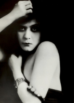 visualobscurity:  Theda Bara from Sin, 1915.
