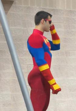 jockshock:  WOW BEING A SUPER HERO MEANS YOU HAVE TO HAVE A GREAT ASS 