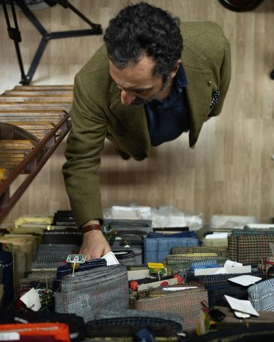 Hunting for supplies in Milan with Gianluca Migliarotti of Pommella Napoli. Check out the link in our stories to see part three of Pommella Napoli: In Search of the Perfect Trousers | Vintage Fabrics.
The Armoury will be hosting a trunk show with...