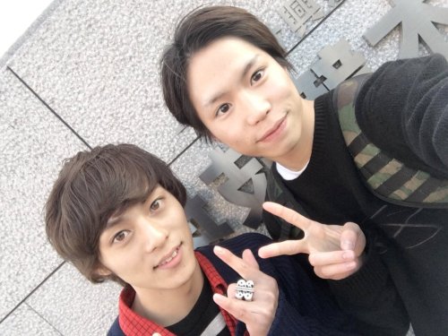 engekihaikyuu - Takato and Hayate went to go see Cheer Danshi...