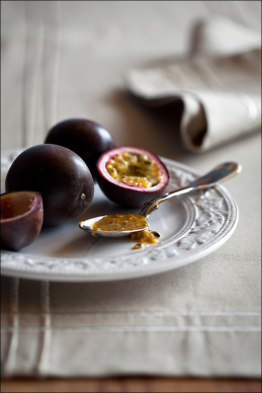 sofiazchoice:Passion Fruit (by laperla2009)  My friend fed me passion fruit from