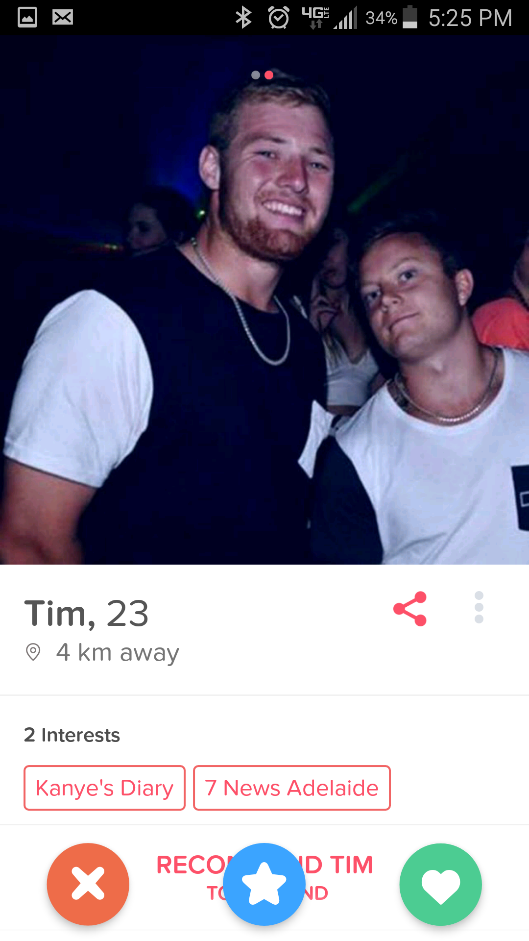 lilac-lies:  Didn’t realise that sex offenders were allowed to use tinder. Stay