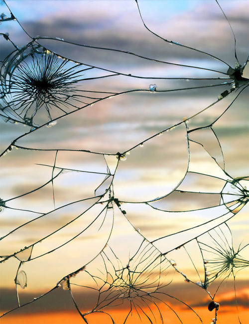 sixpenceee:Pictures of Sunsets through Shattered Mirrors by Bing Wright 