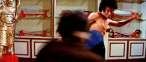 kungfu-online-center:  Crazy Bruce Lee! 