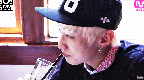 gyujin:  his cute smiley smh 