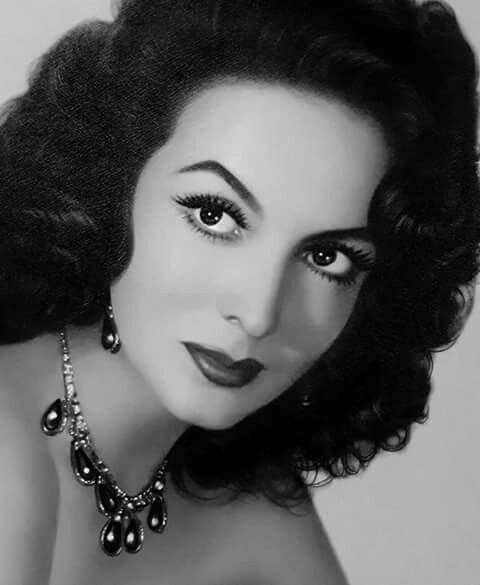 legendarytragedynacho:María Félix