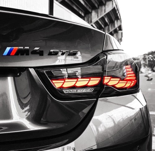 autocarlife: BMW M4 GTS