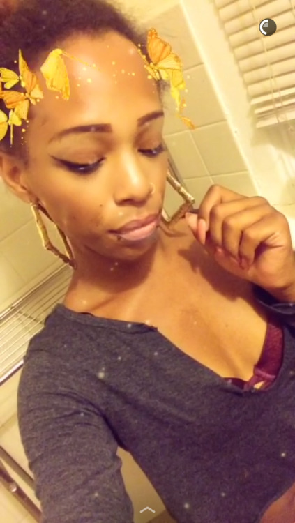 selenarosecruz22:The men that be in my inbox - for some of y'all who think I ain’t Real ! Try again!