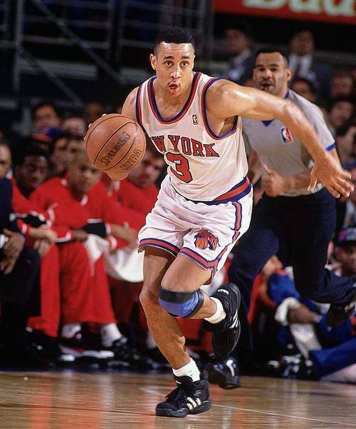 got heart like john starks, hittin mad sparks, pass me the mic &amp; ill be rockin